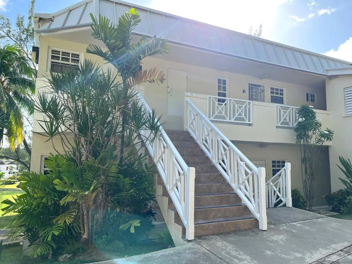 Rockley Golf 810 Is A 2 Bedroom, 2 Bathroom 1St Floor Apartment With Pool Saint James