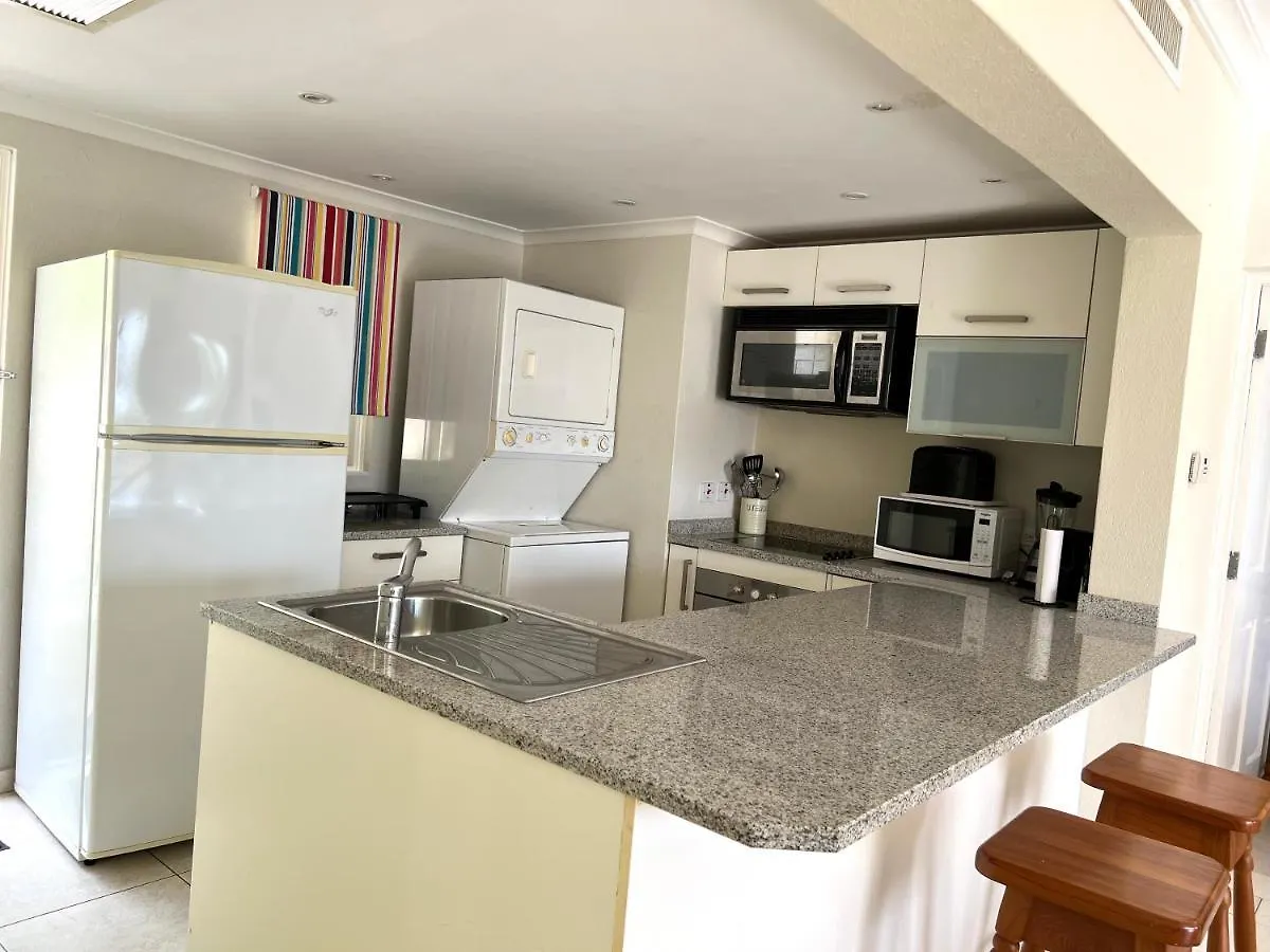 Rockley Golf 810 Is A 2 Bedroom, 2 Bathroom 1St Floor Apartment With Pool Saint James