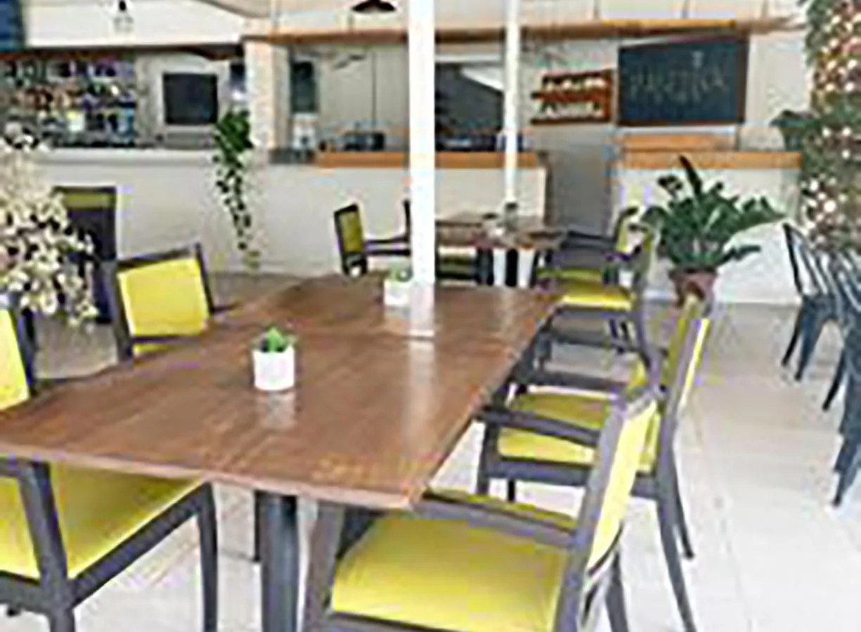 Rockley Golf 810 Is A 2 Bedroom, 2 Bathroom 1St Floor Apartment With Pool Saint James