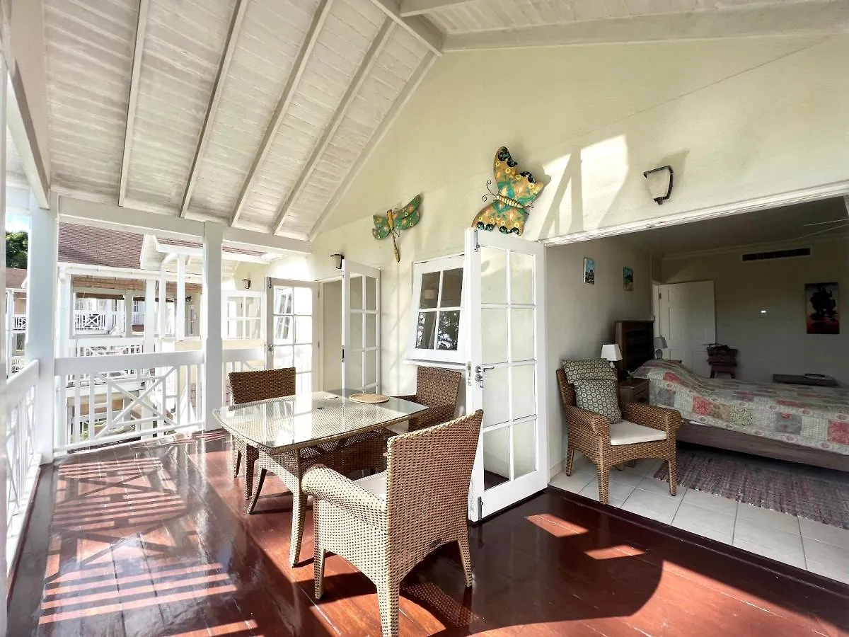 Rockley Golf 810 Is A 2 Bedroom, 2 Bathroom 1St Floor Apartment With Pool Saint James