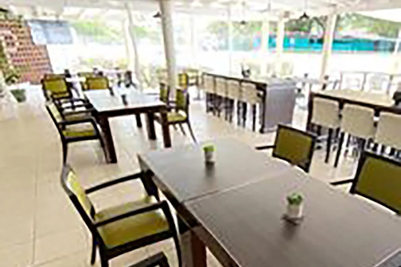 Rockley Golf 810 Is A 2 Bedroom, 2 Bathroom 1St Floor Apartment With Pool Saint James Barbados