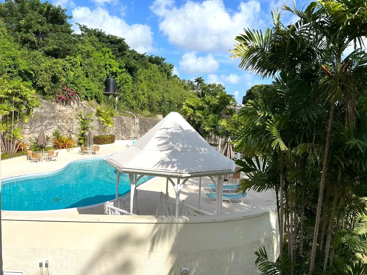 Rockley Golf 810 Is A 2 Bedroom, 2 Bathroom 1St Floor Apartment With Pool Saint James